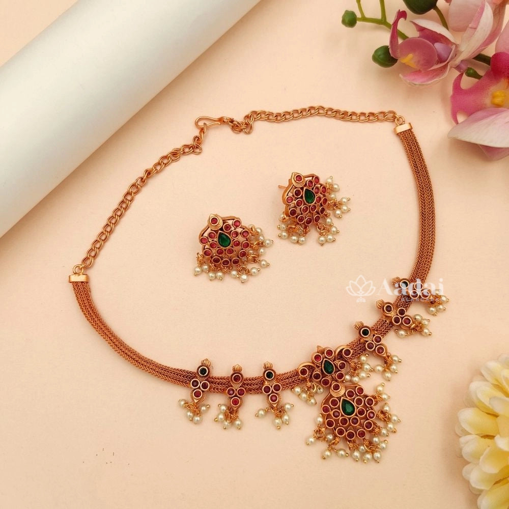 Floral Design Necklace