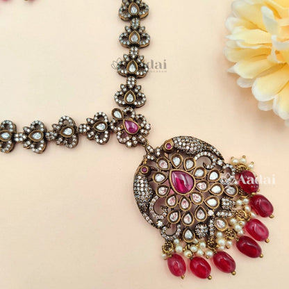 Victorian necklace - Red