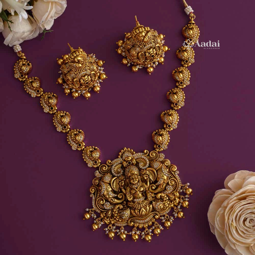 PRECISE LAKSHMI EMBOSSED NECKLACE