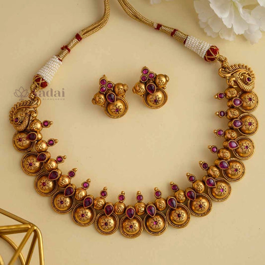 ESTHETIC CLASSIC TRADITIONAL NECKLACE - Ruby