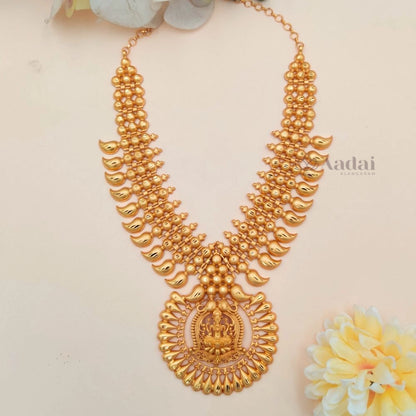 Gracious lakshmi light weight necklace