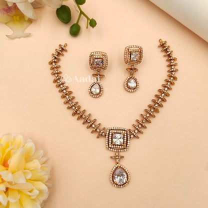 Sparkling AD Necklace - White