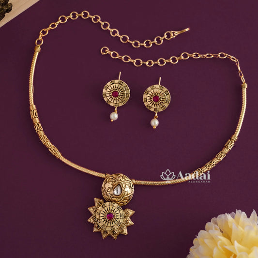 Stunning Star Kanthi Necklace - Pink