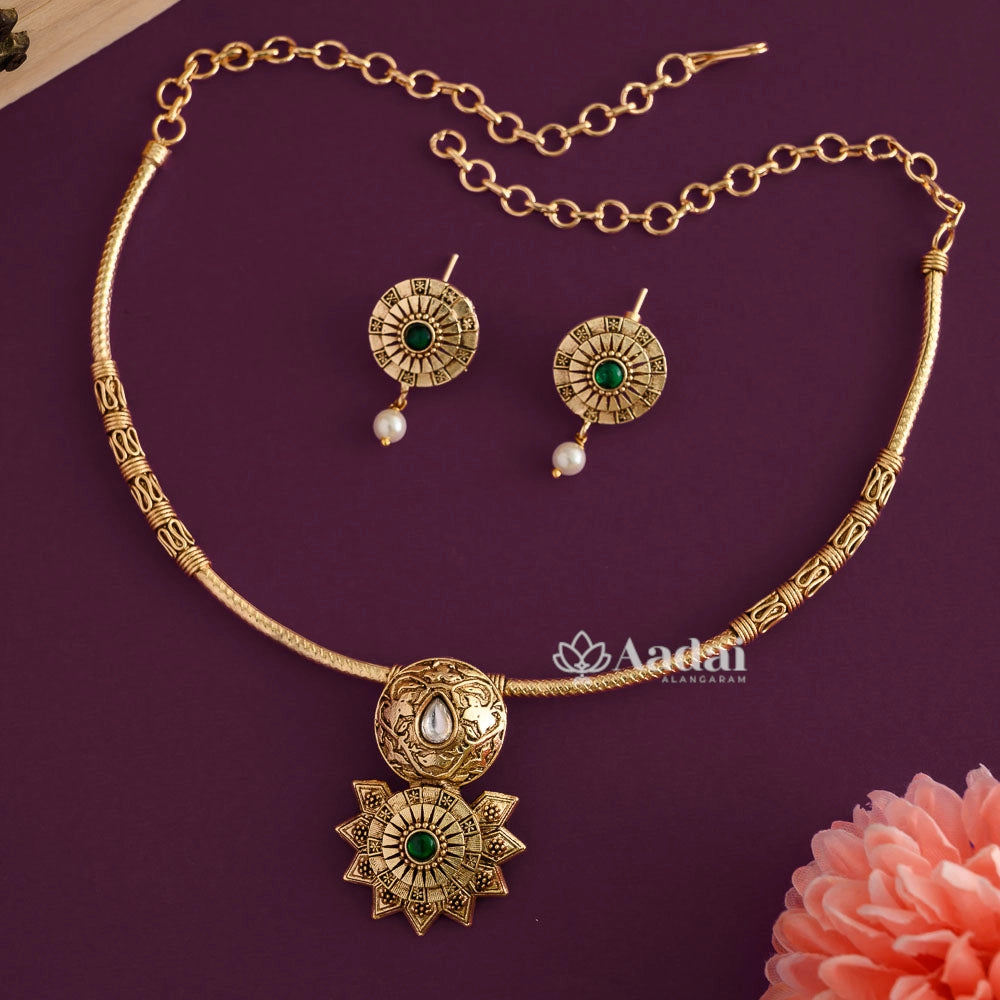 Stunning Star Kanthi Necklace - Green