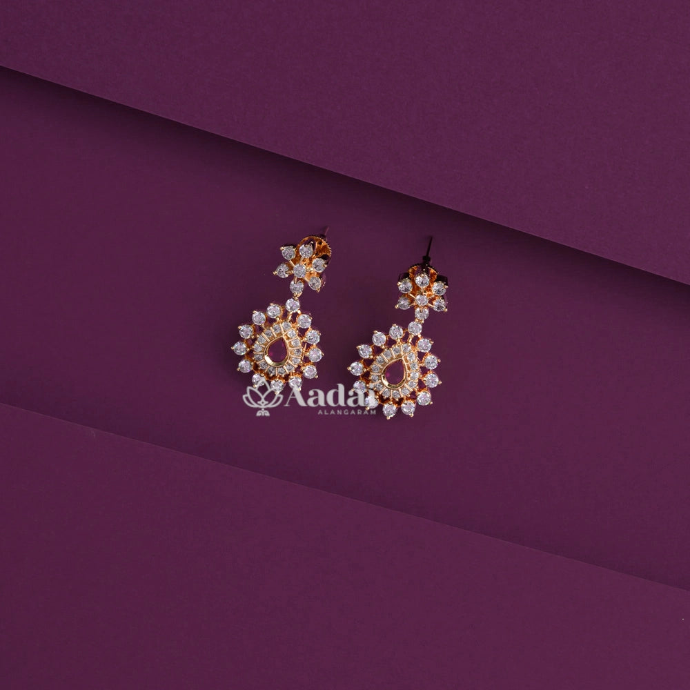 Sparkling Unique Diamond Replica Necklace - Ruby