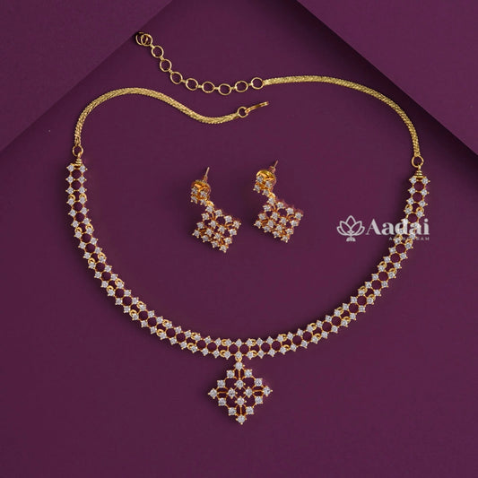Sparkling Unique AD Necklace