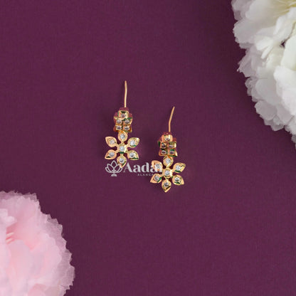 Classic Elegant Floral Micro Plating Necklace