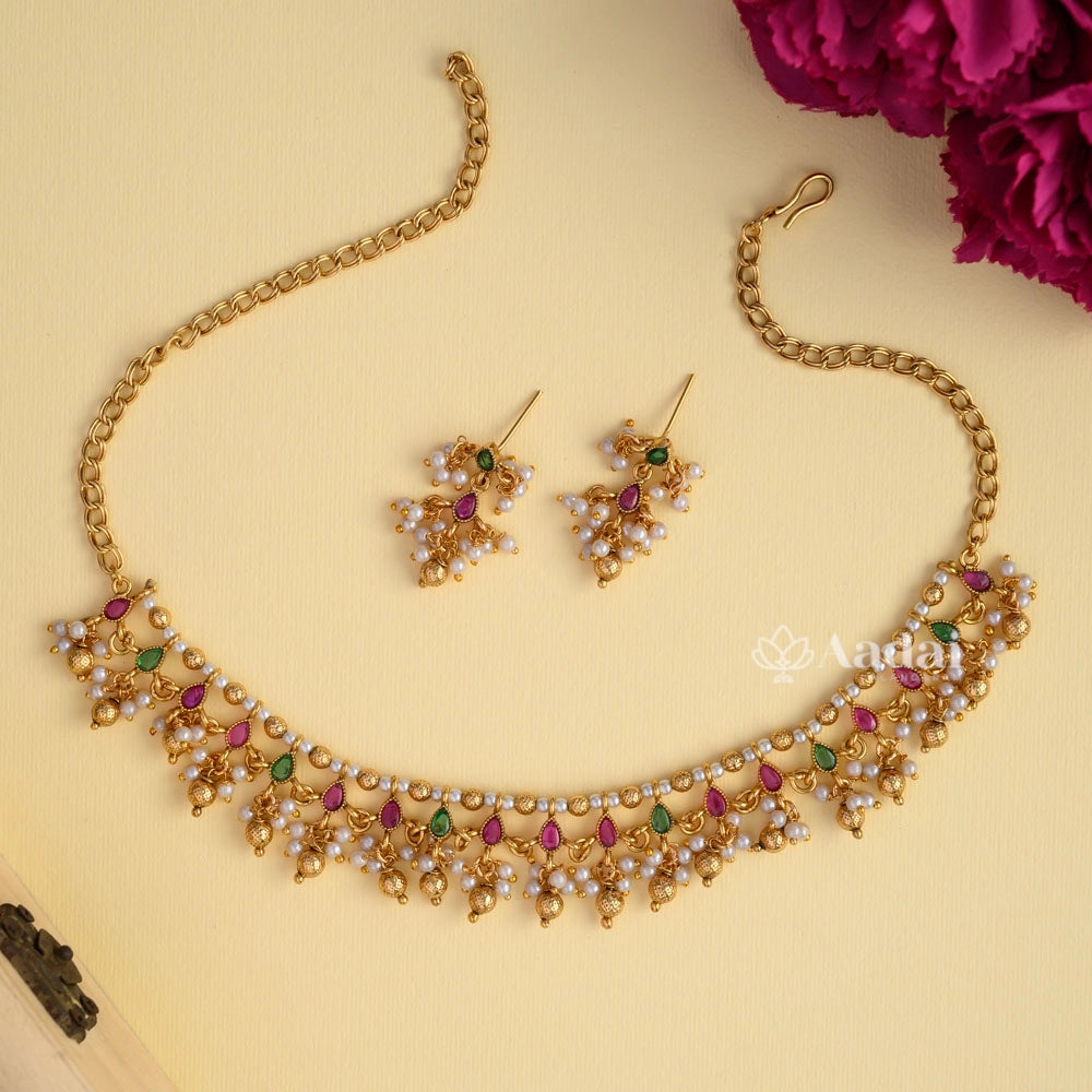 Granida Guttapusullu Necklace