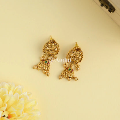 Supercilious Lakshmi Black Thread Dori Necklace