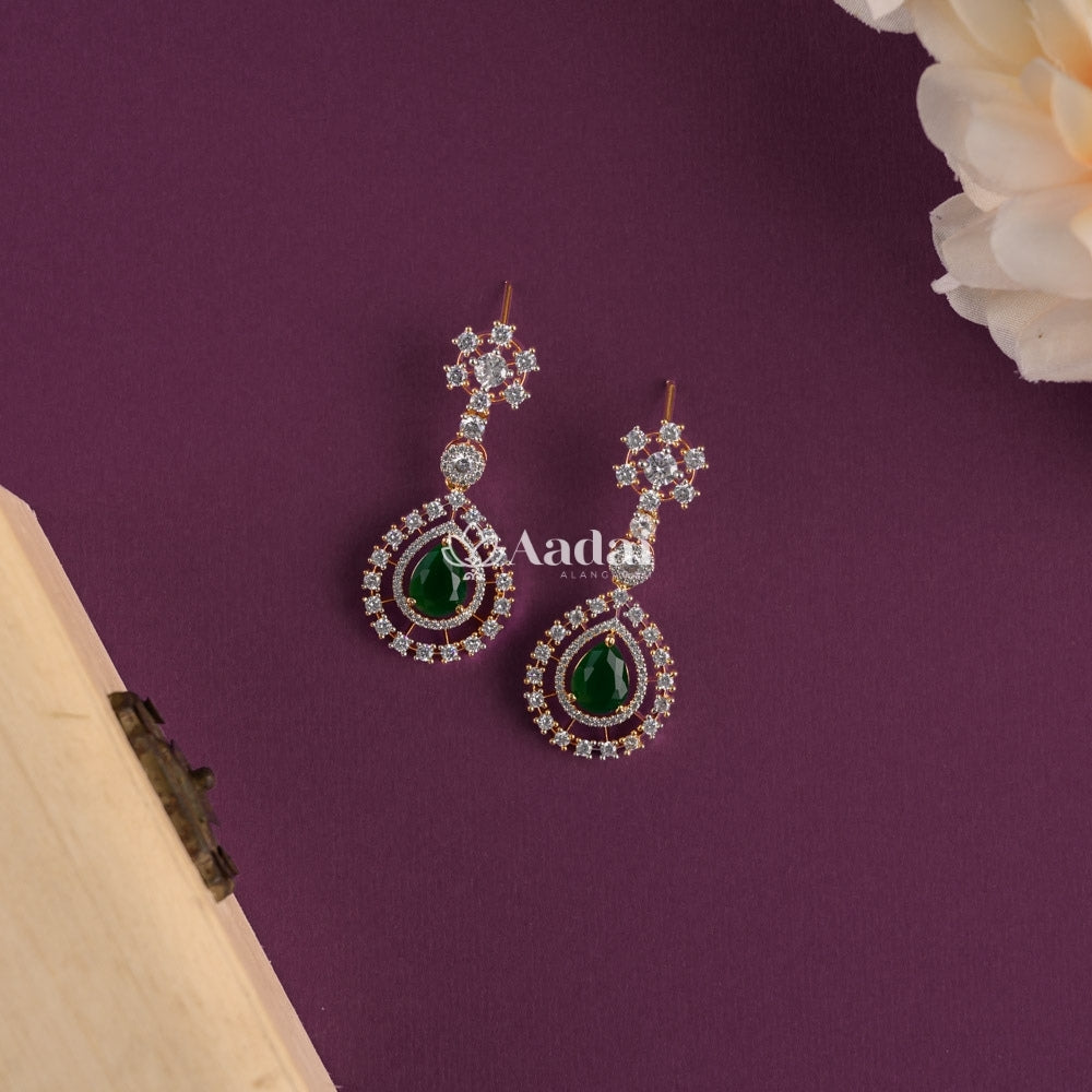 Emerald Green Hue Teardrop Diamond Necklace