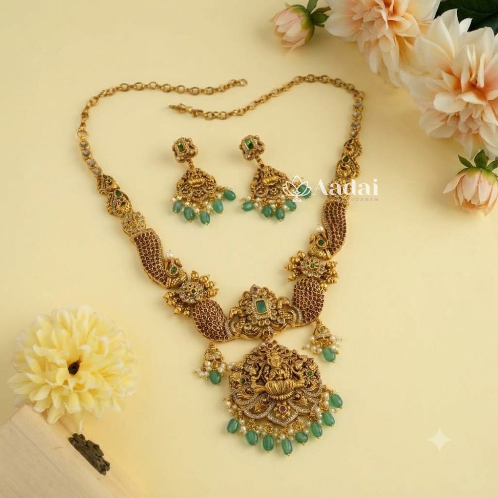 Mesmerising Unique Lakshmi Necklace