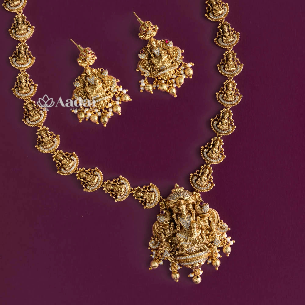 Divine Lakshmi Devi Haram