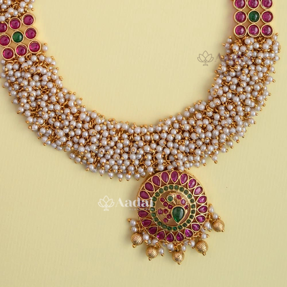 Cluster Pearl Kemp Pendant Haram