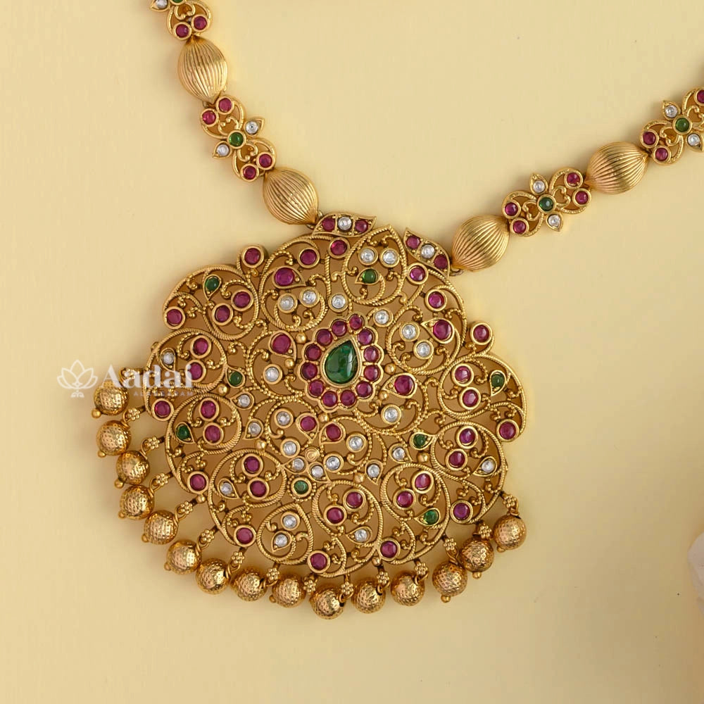 Cycloidal Floral Pendant With Half Beaded Mala