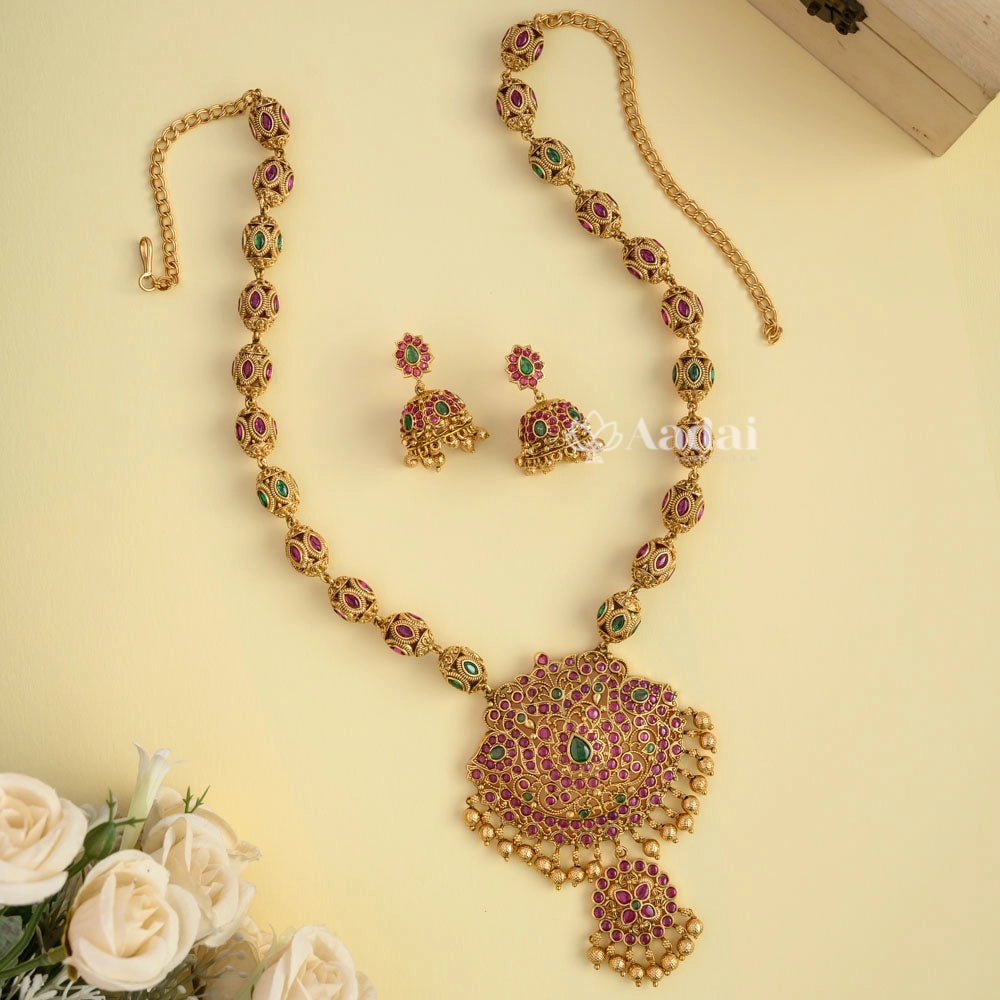 Gazania Floral Kemp Pendant Antique Mala