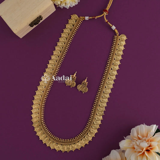 Prodigious Antique Kasu Malai Haram