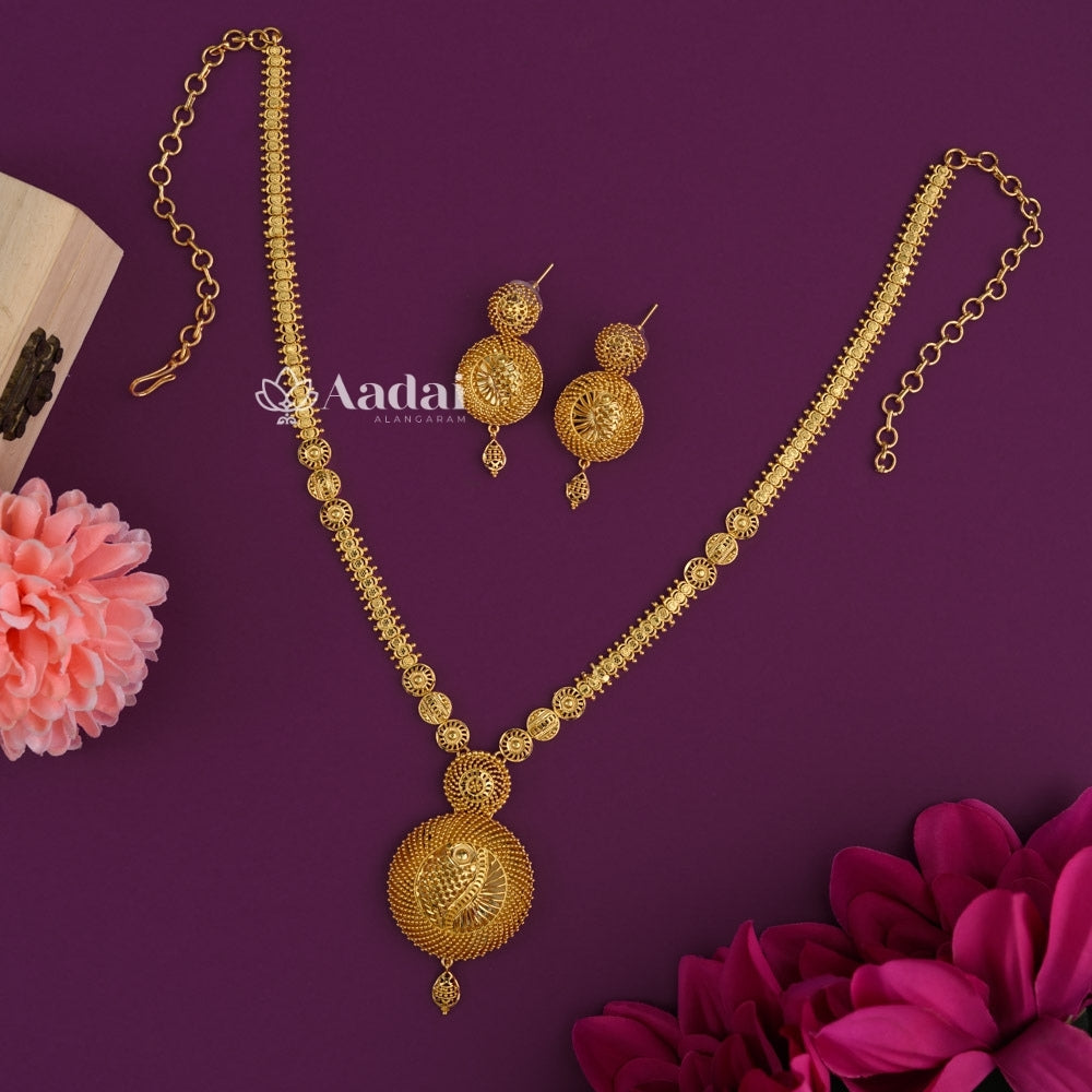 Elegant Gold Plated Forming Haram