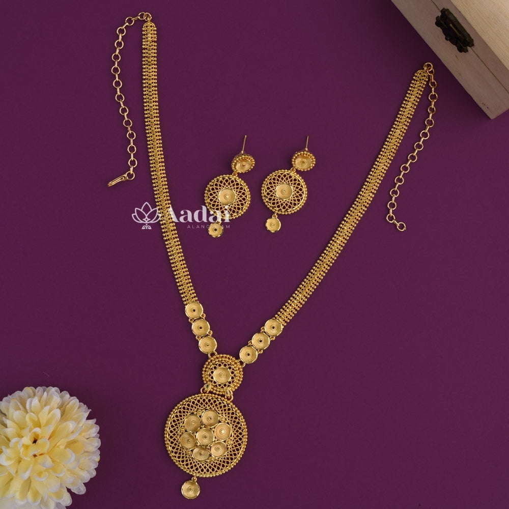 Opulent Gold Plated Forming Haram