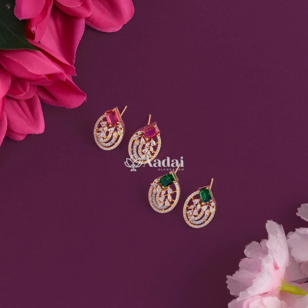 Insculpted Floral Pendant With Italian Style String