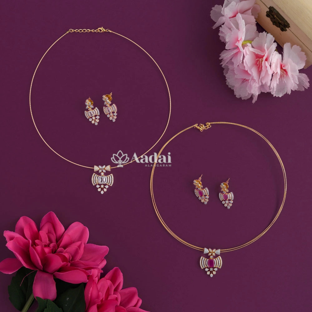 Eccentric Bow Pendant With Italian Style String