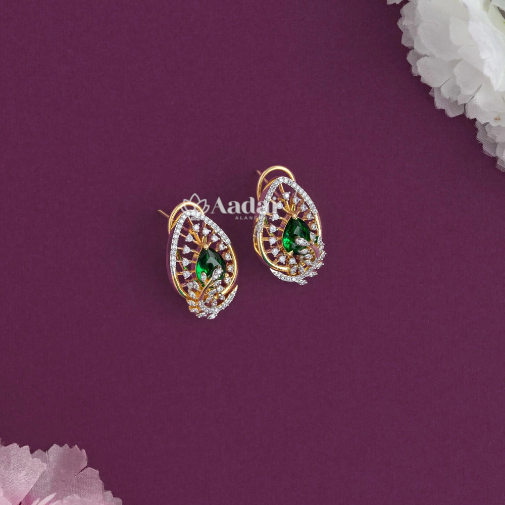 Floraited Pendant With Italian Style String