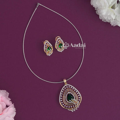 Floraited Pendant With Italian Style String