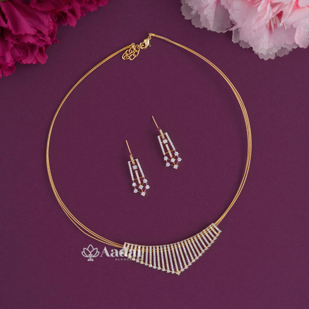 Unsullied Pendant With Itialian String