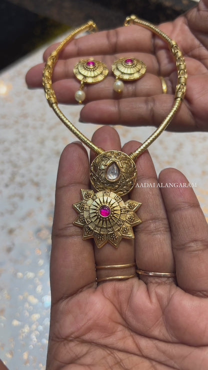 Stunning Star Kanthi Necklace - Pink